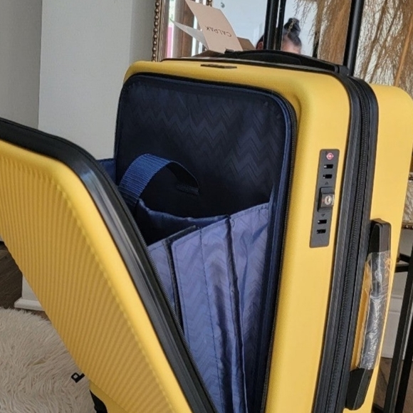 Calpak Bags Calpak 22 Malden Spinner Carryon Suitcase New Poshmark